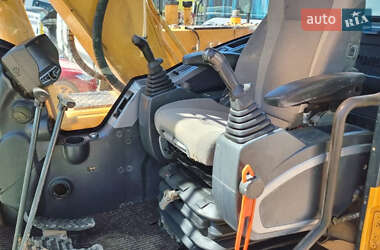 Гусеничный экскаватор Hyundai 160D 2015 в 