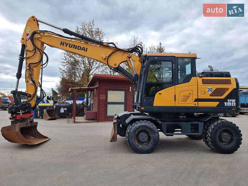 Колісний екскаватор Hyundai 180D 2022 в Одесі