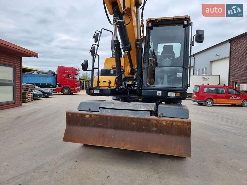 Колісний екскаватор Hyundai 180D 2022 в Одесі