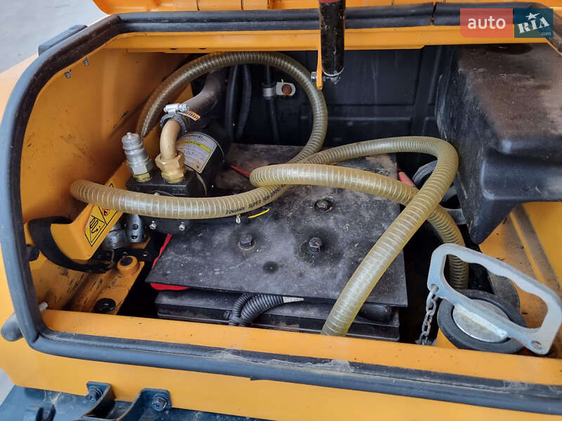 Колісний екскаватор Hyundai 180D 2022 в Одесі