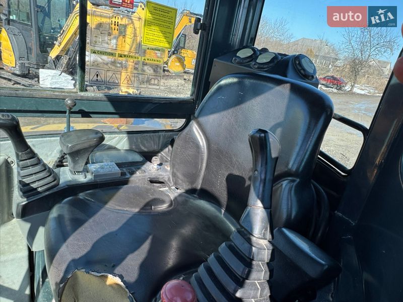 Миниэкскаватор Hyundai 35L 2015 в Недобоевцах