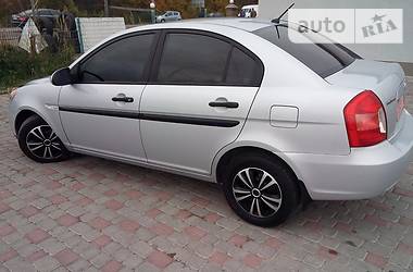 Седан Hyundai Accent 2009 в Ивано-Франковске