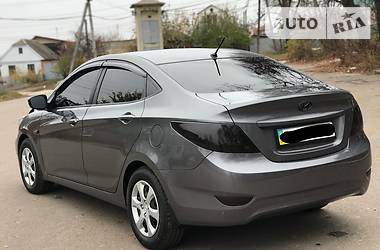 Седан Hyundai Accent 2013 в Сумах