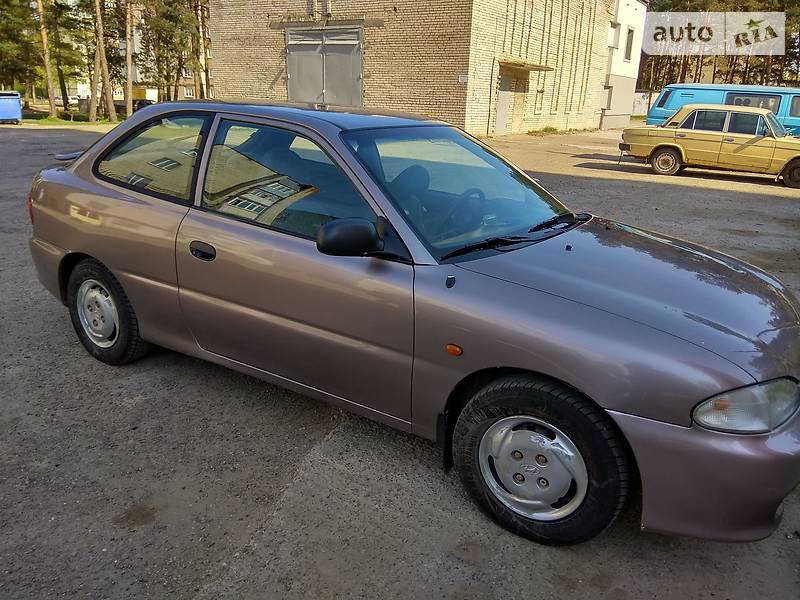 Купе Hyundai Accent 1995 в Львове
