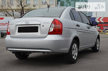 Седан Hyundai Accent 2008 в Киеве