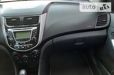 Седан Hyundai Accent 2011 в 