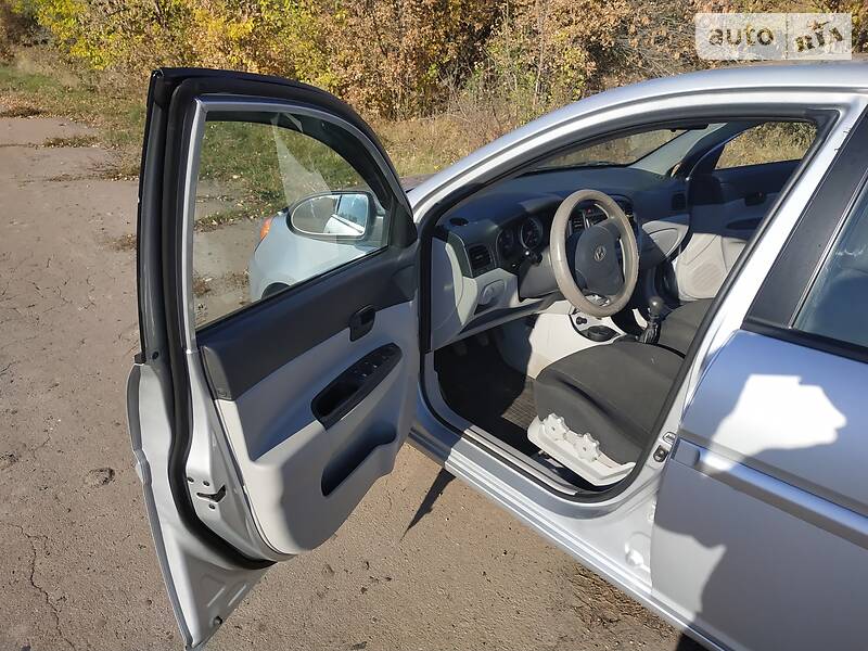 Седан Hyundai Accent 2008 в Києві