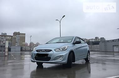 Седан Hyundai Accent 2013 в Києві