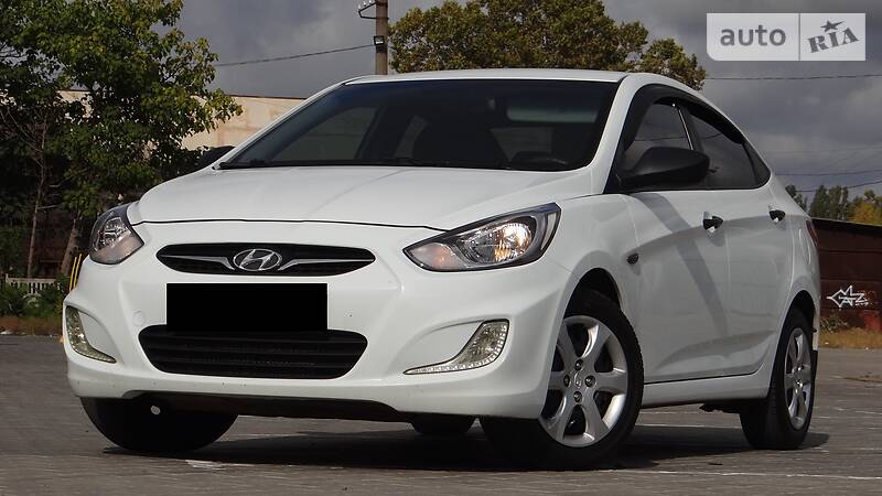 Седан Hyundai Accent 2013 в 