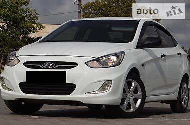 Седан Hyundai Accent 2013 в 