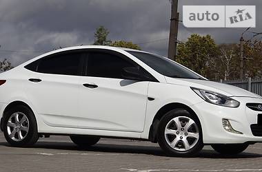 Седан Hyundai Accent 2013 в 