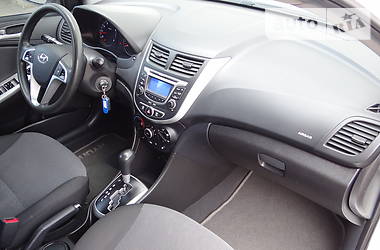 Седан Hyundai Accent 2013 в 