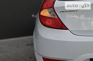 Хетчбек Hyundai Accent 2015 в 