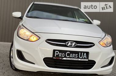 Хетчбек Hyundai Accent 2015 в 