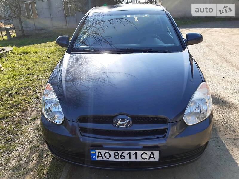 Хэтчбек Hyundai Accent 2006 в Ужгороде