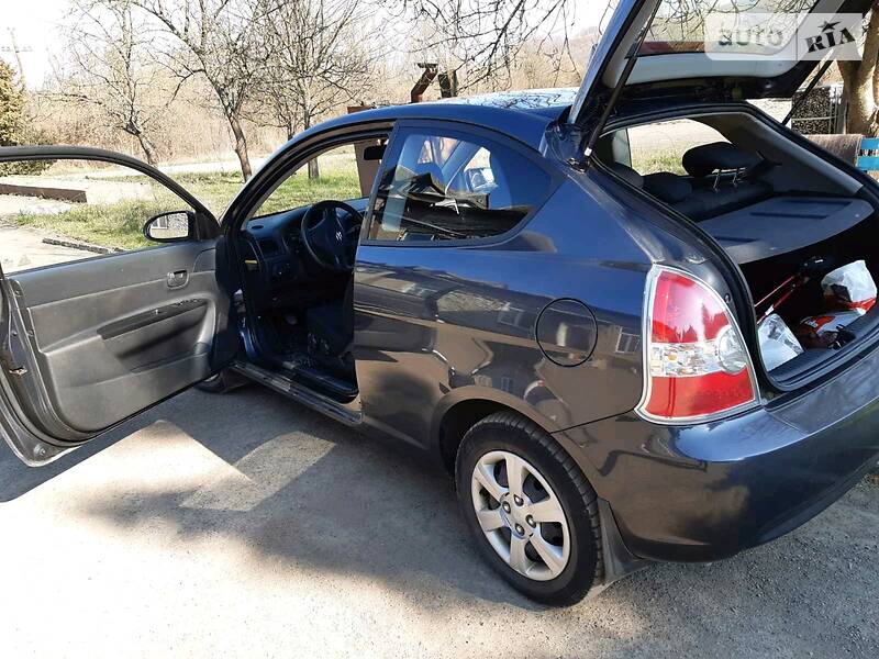 Хэтчбек Hyundai Accent 2006 в Ужгороде