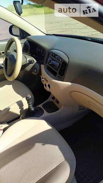 Седан Hyundai Accent 2008 в Конотопе