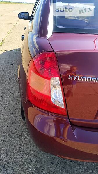 Седан Hyundai Accent 2008 в Конотопе