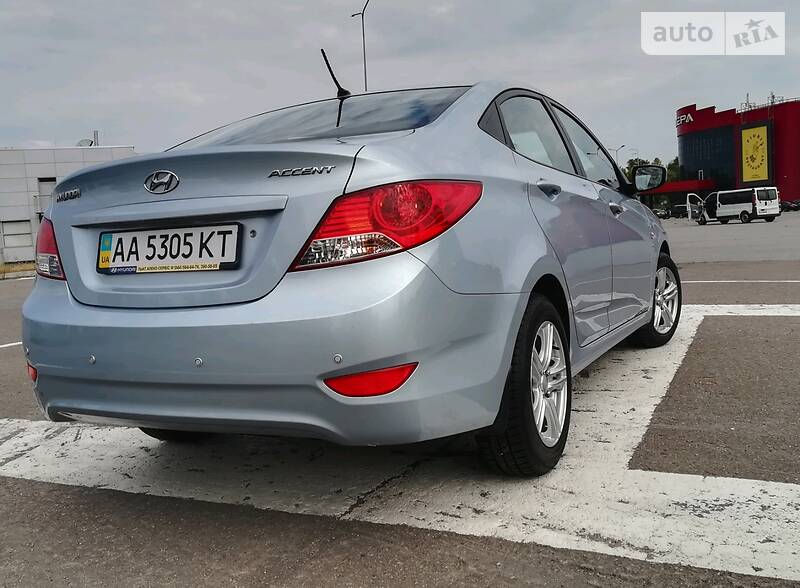 Седан Hyundai Accent 2011 в Києві