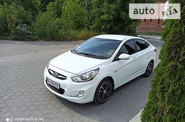 Седан Hyundai Accent 2012 в Тернополе