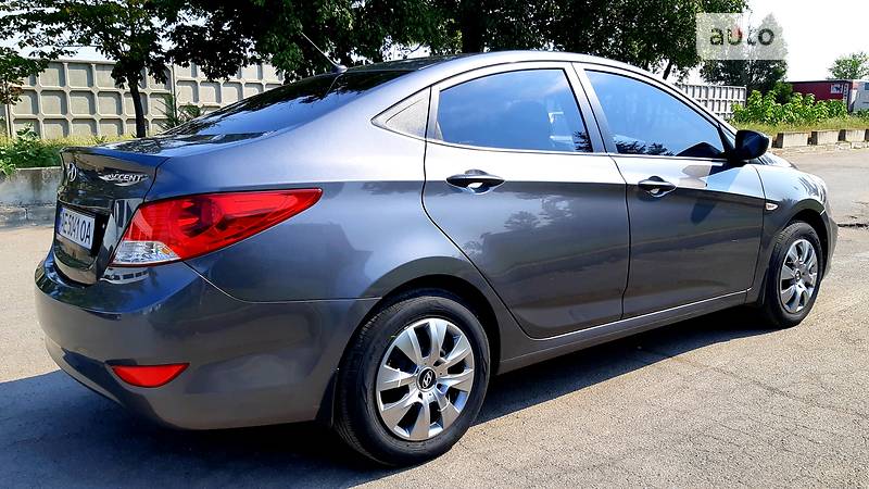 Седан Hyundai Accent 2012 в Дніпрі