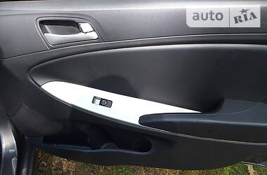Седан Hyundai Accent 2013 в 