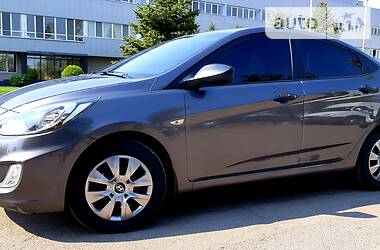 Седан Hyundai Accent 2012 в 