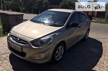 Седан Hyundai Accent 2013 в Кривом Роге