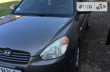 Хэтчбек Hyundai Accent 2008 в Черновцах