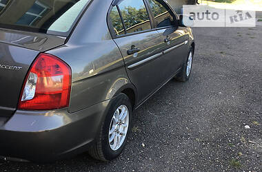 Хэтчбек Hyundai Accent 2008 в Черновцах