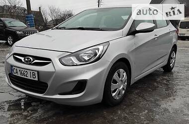 Седан Hyundai Accent 2016 в Киеве