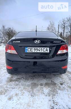 Седан Hyundai Accent 2012 в Черновцах