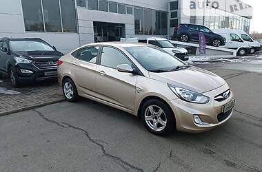 Седан Hyundai Accent 2012 в Киеве