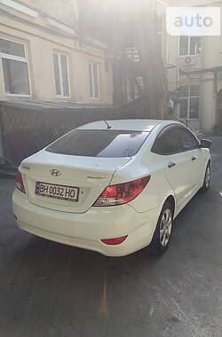 Седан Hyundai Accent 2013 в Одессе