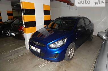 Седан Hyundai Accent 2013 в 