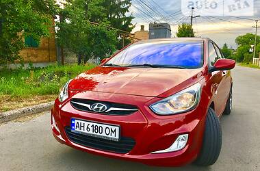 Седан Hyundai Accent 2011 в Бахмуте