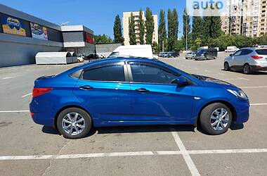 Седан Hyundai Accent 2013 в Киеве