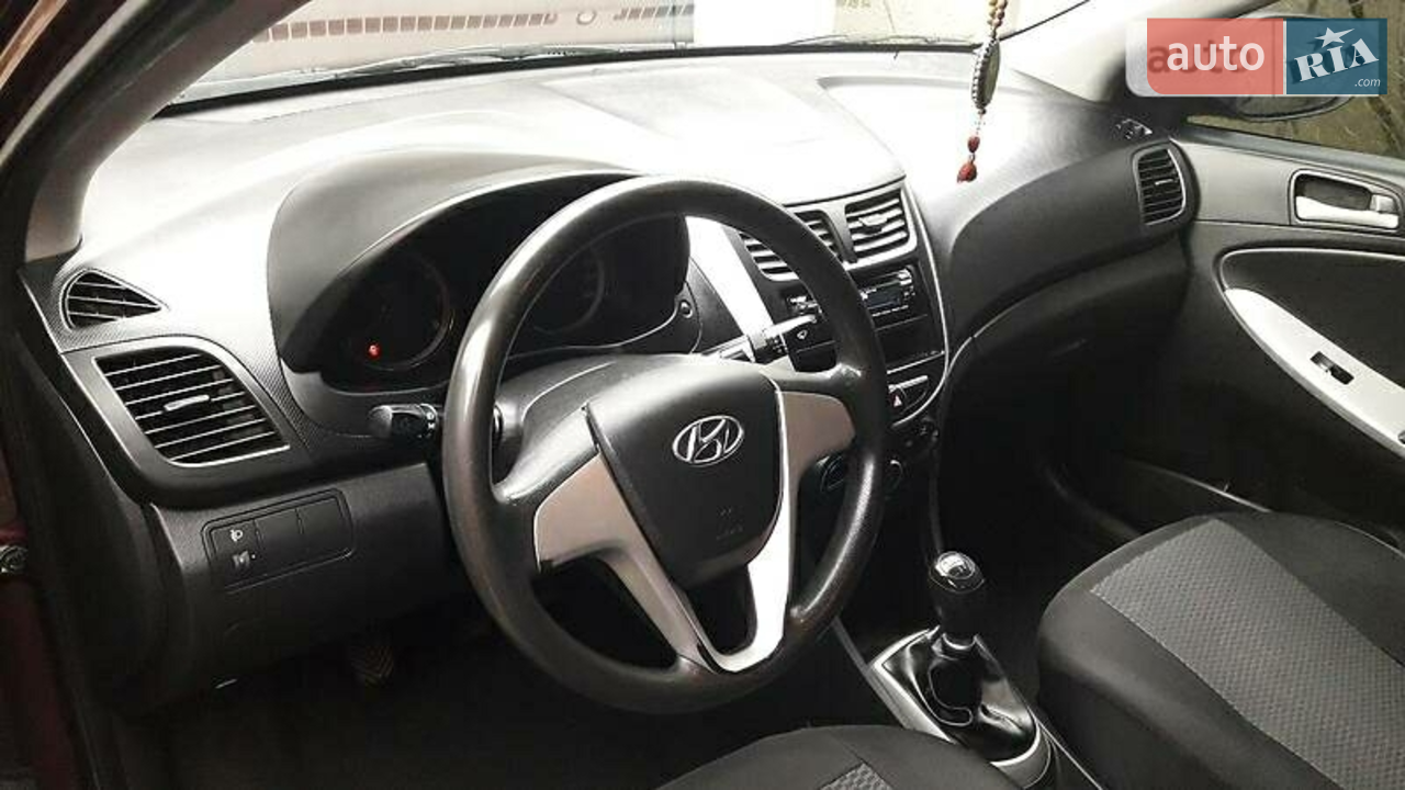 2011 Hyundai Accent - мініатюра 12