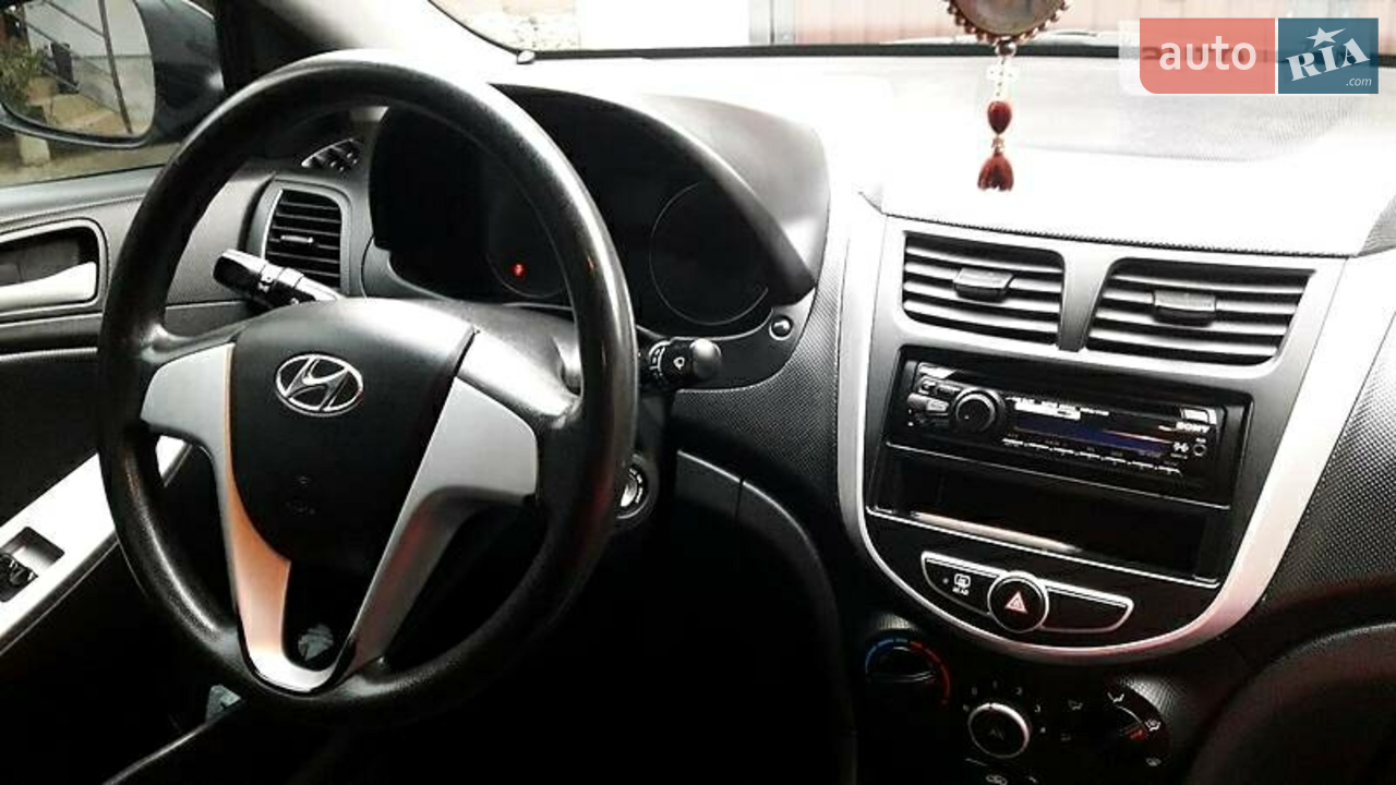 2011 Hyundai Accent - мініатюра 14
