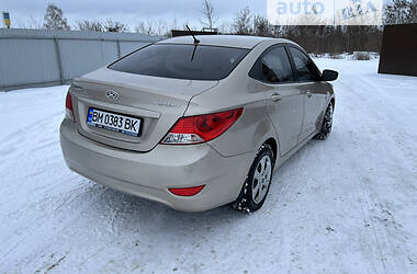 Седан Hyundai Accent 2013 в Недригайлове