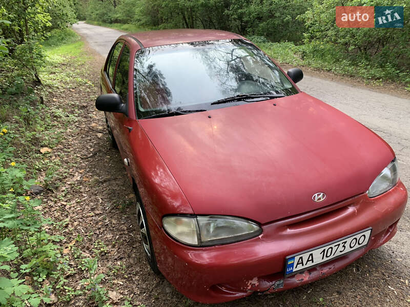 Седан Hyundai Accent 1995 в Києві