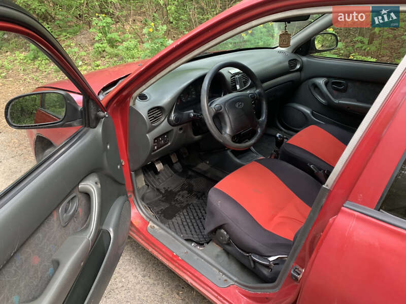 Седан Hyundai Accent 1995 в Києві
