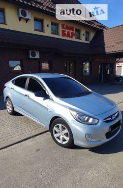 Седан Hyundai Accent 2012 в Львове