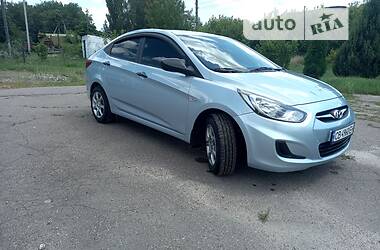 Седан Hyundai Accent 2012 в Борзні