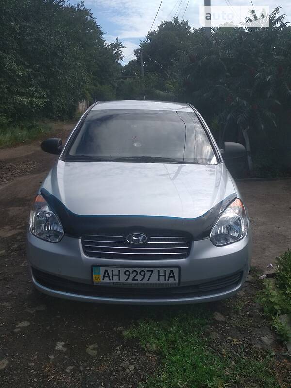 Седан Hyundai Accent 2009 в Бахмуте