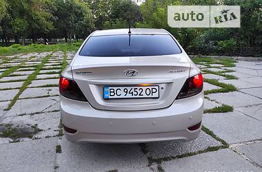 Седан Hyundai Accent 2012 в Киеве