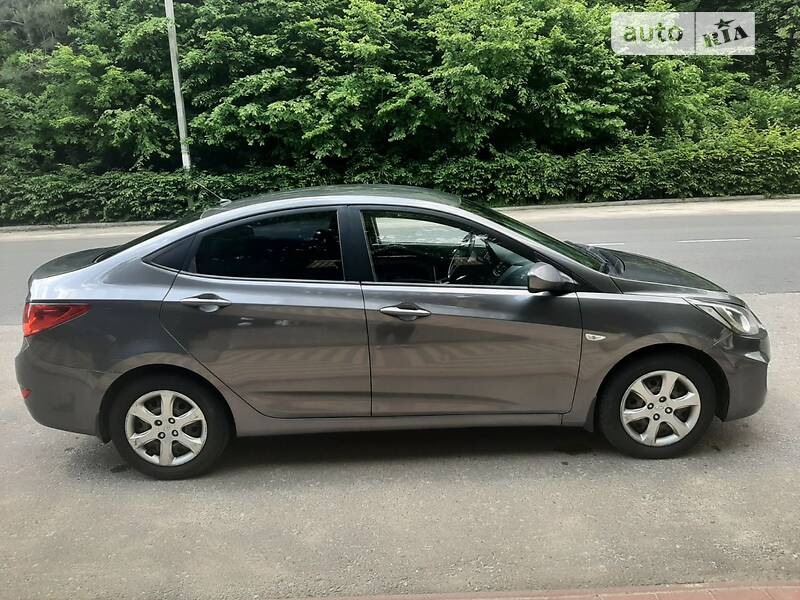 Hyundai Accent