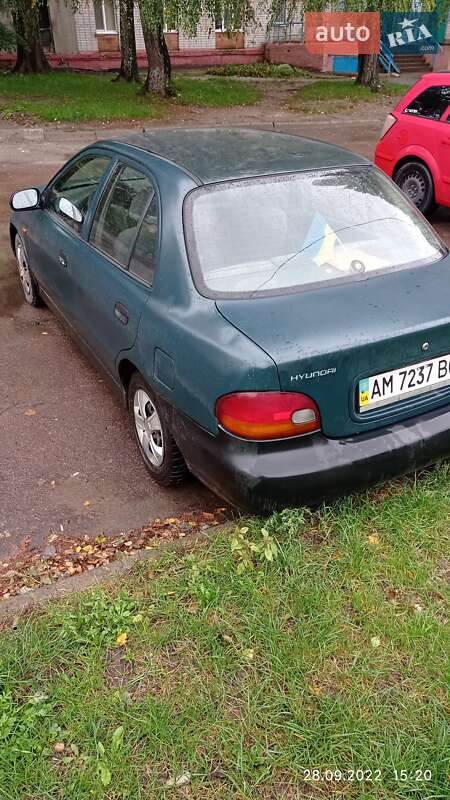 Седан Hyundai Accent 1995 в Житомире