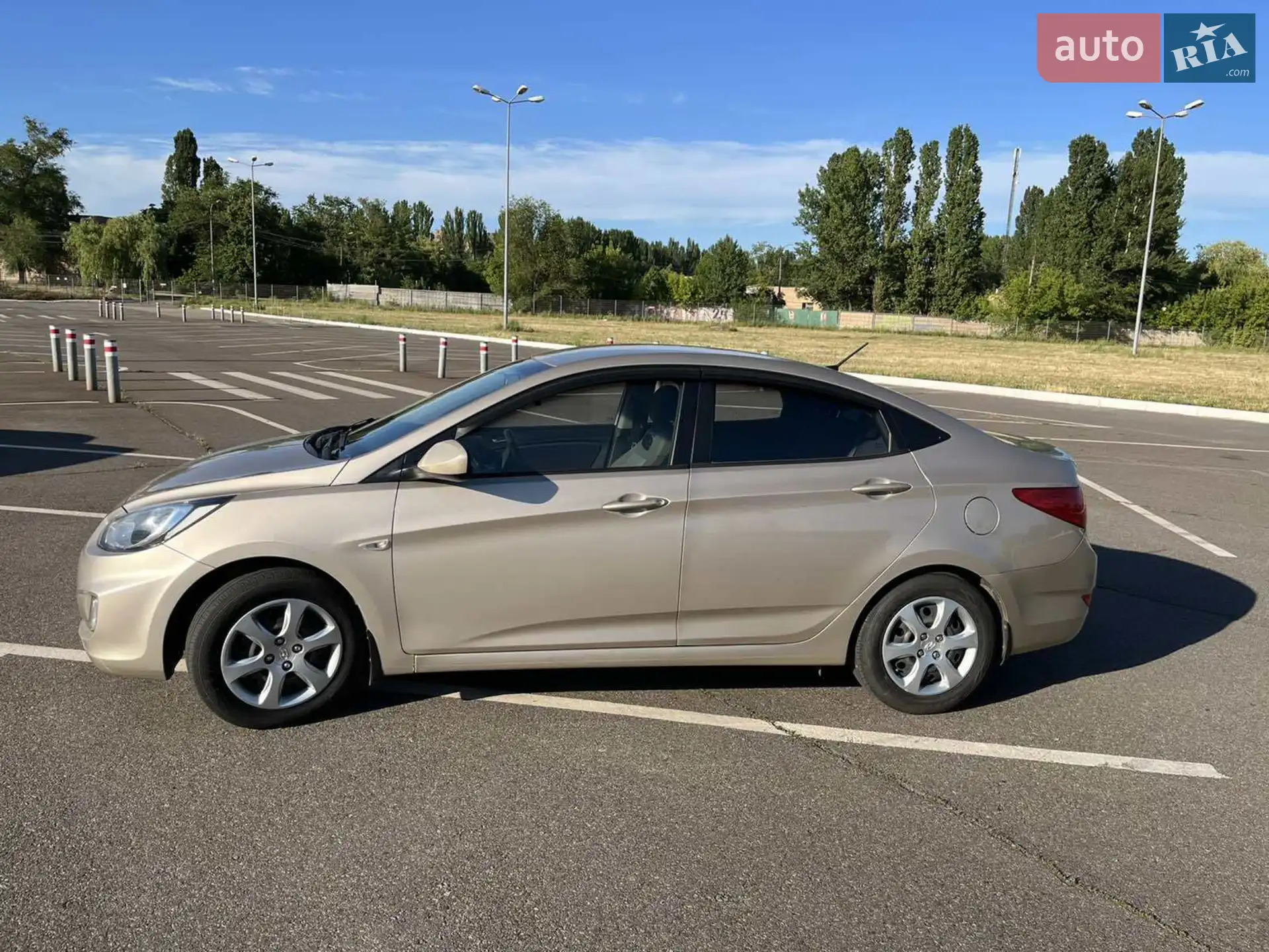 2012 Hyundai Accent - мініатюра 22