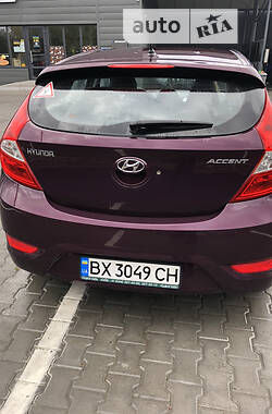 Хетчбек Hyundai Accent 2012 в Хмельницькому